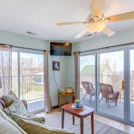 Waterfront Bass Island Retreat With Balcony And Tv Διαμέρισμα Put-in-Bay Εξωτερικό φωτογραφία