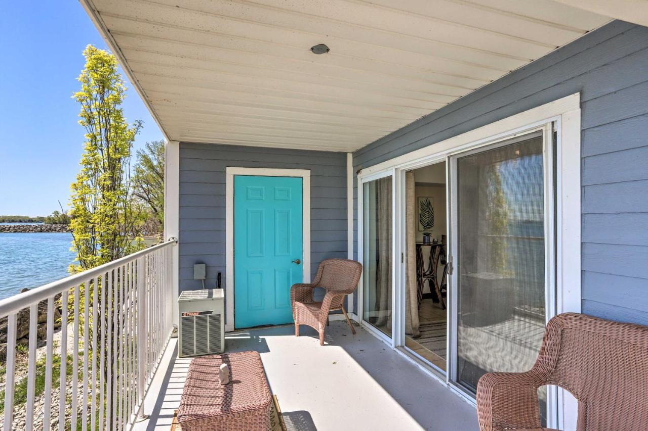 Waterfront Bass Island Retreat With Balcony And Tv Διαμέρισμα Put-in-Bay Εξωτερικό φωτογραφία