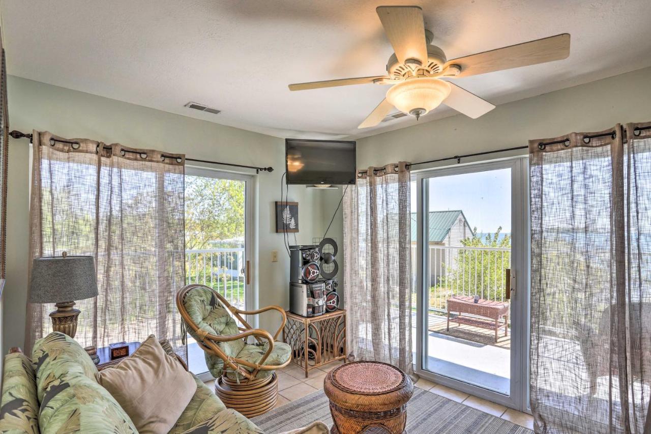 Waterfront Bass Island Retreat With Balcony And Tv Διαμέρισμα Put-in-Bay Εξωτερικό φωτογραφία